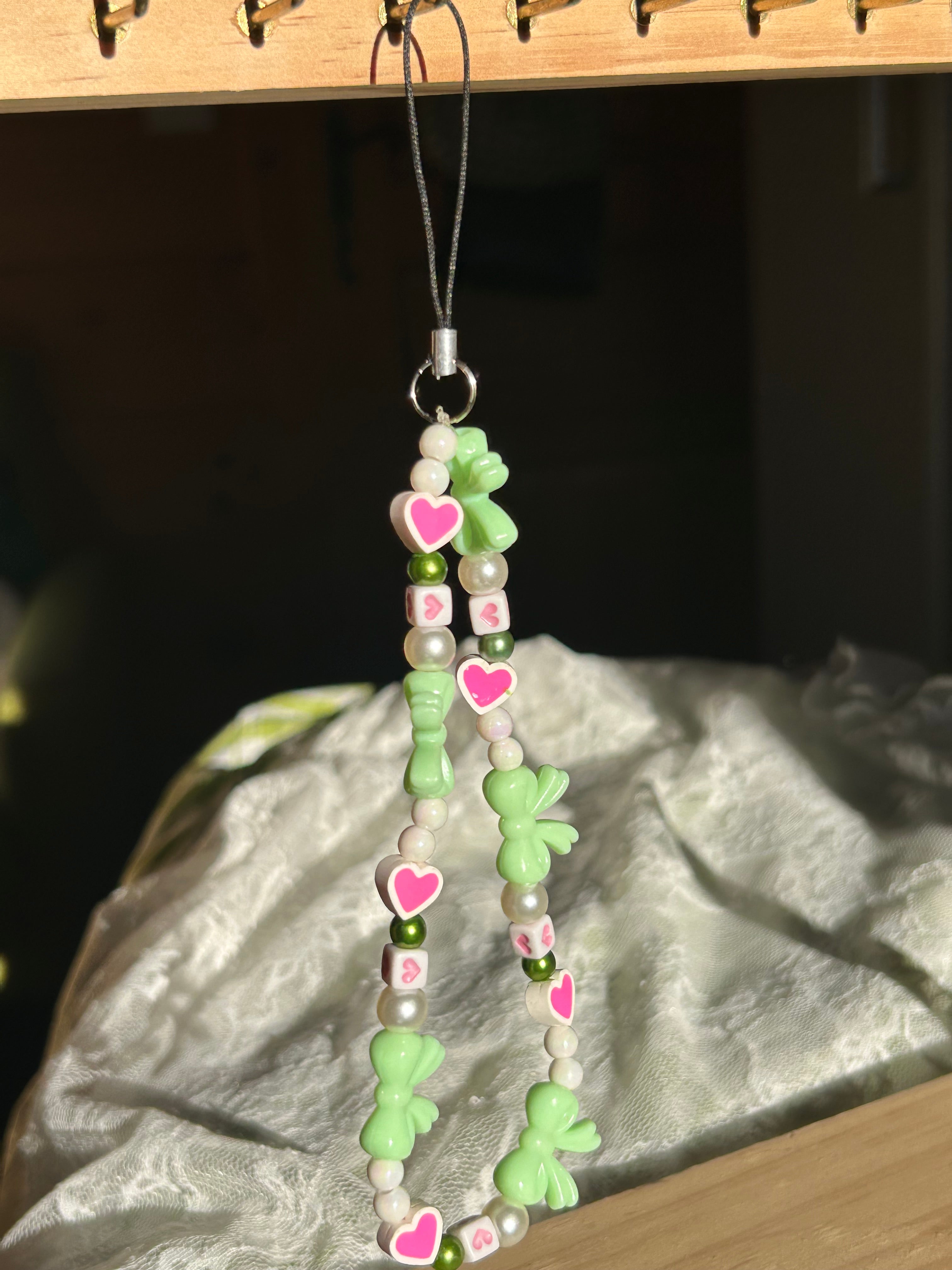 Bijou pour téléphone en perles