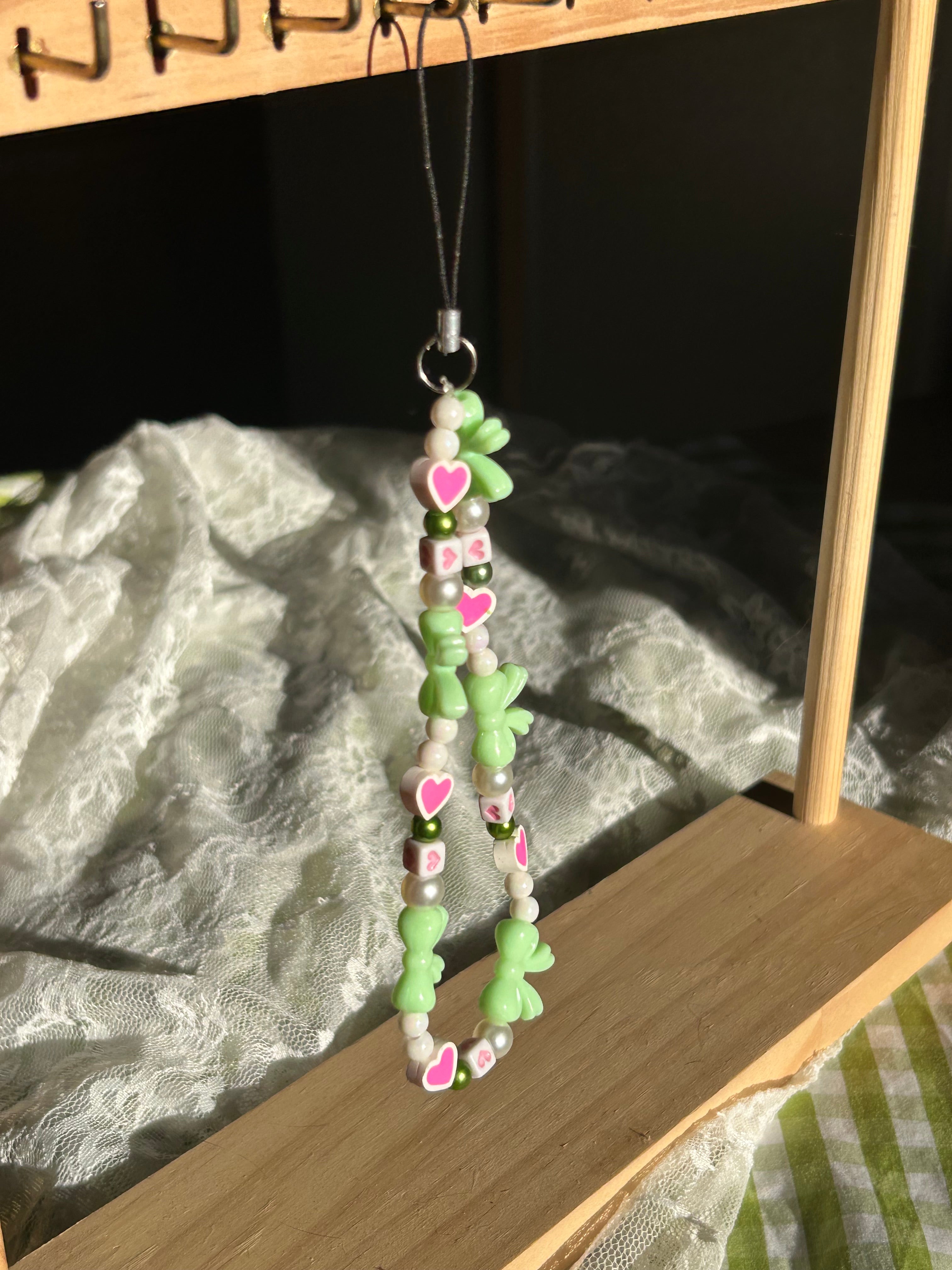 Bijou pour téléphone en perles