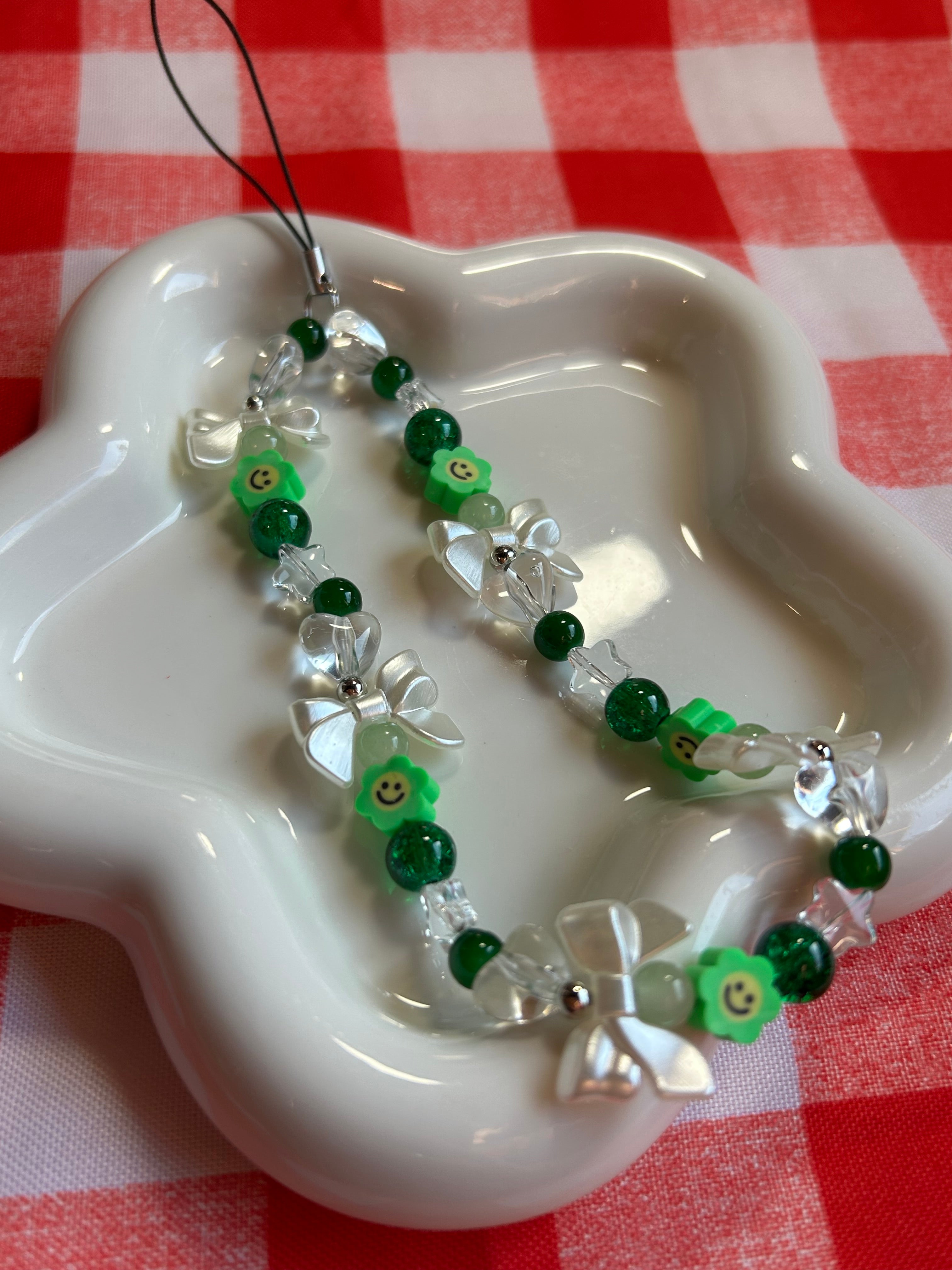 Bijoux pour téléphone en perles