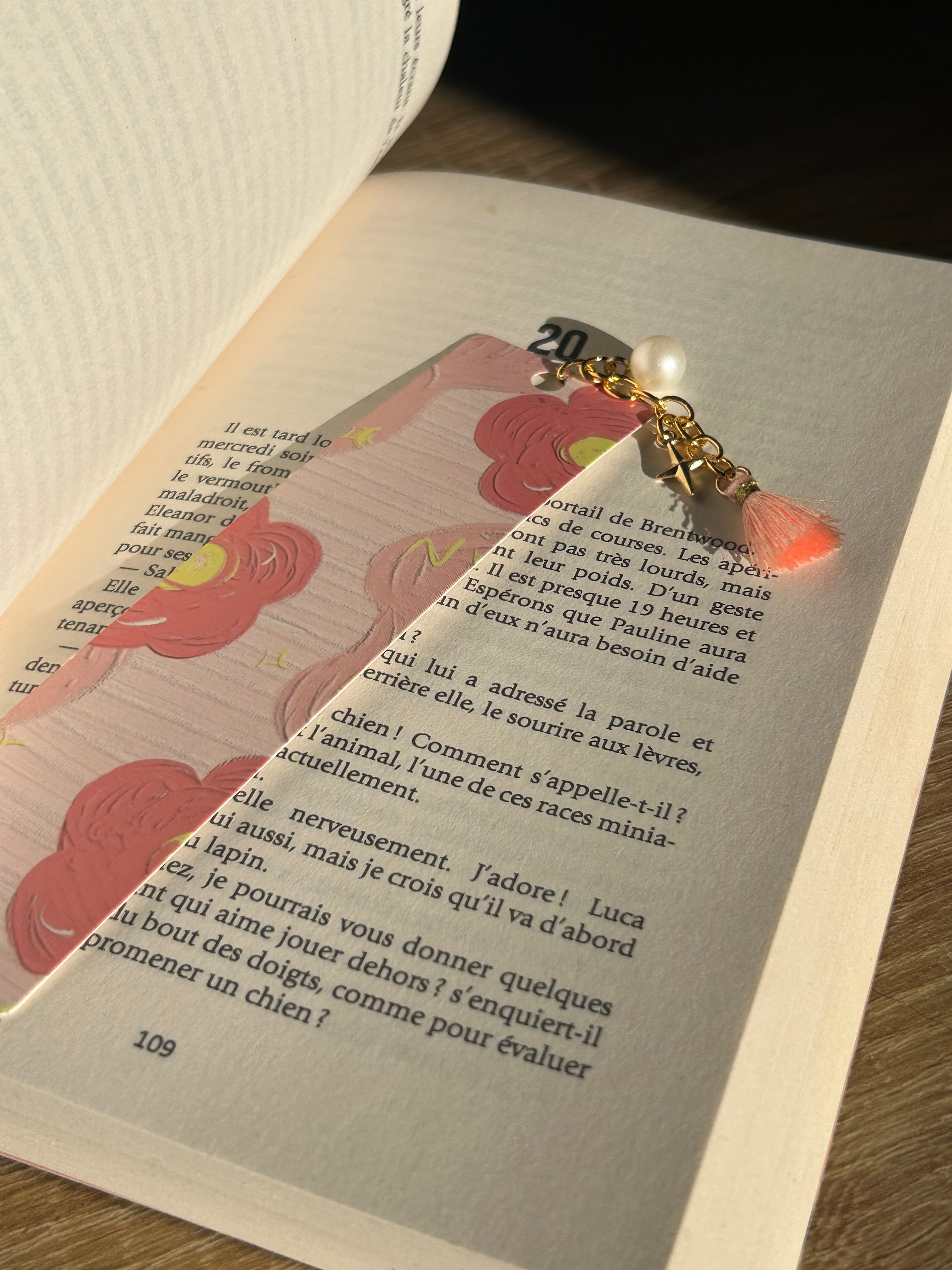 Marque pages avec breloque