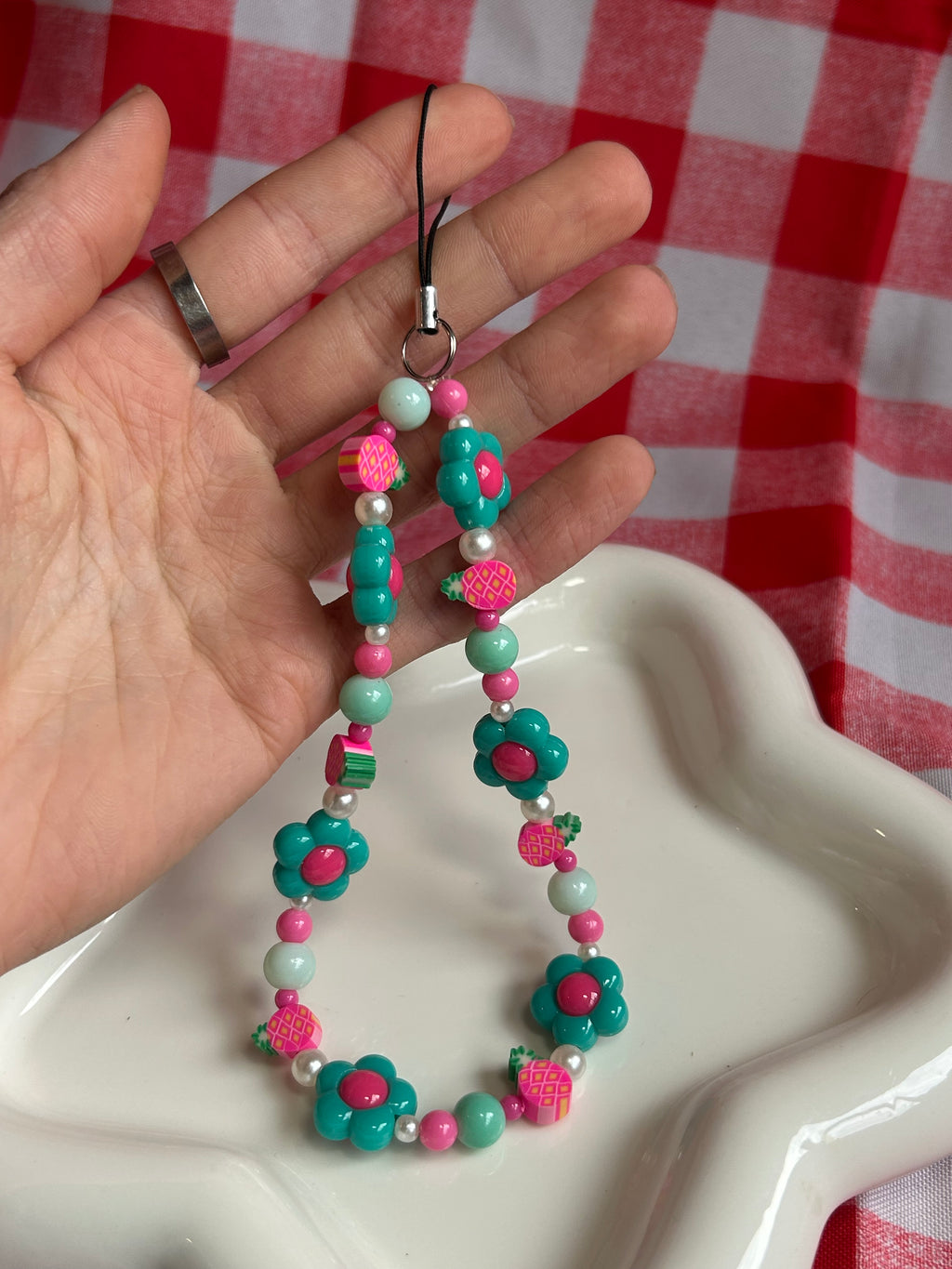 Bijou de téléphone en perles
