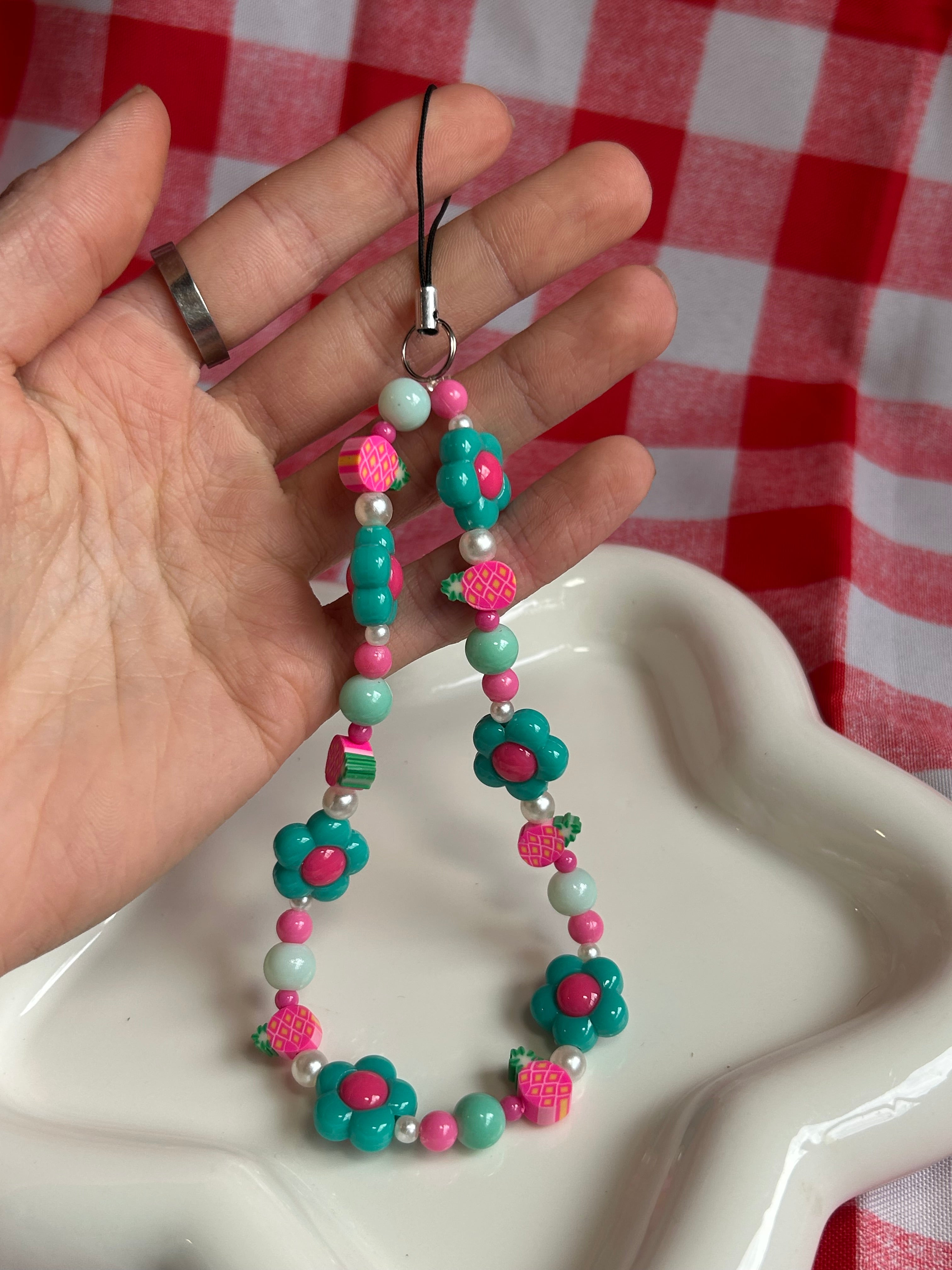 Bijou de téléphone en perles