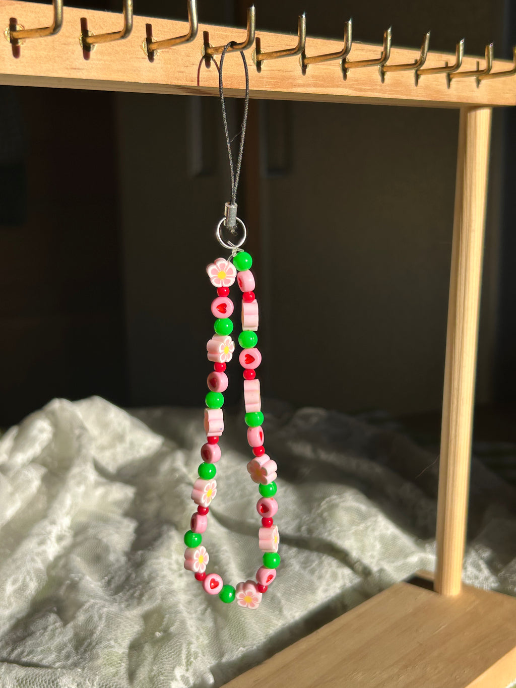 Bijou pour téléphone en perles