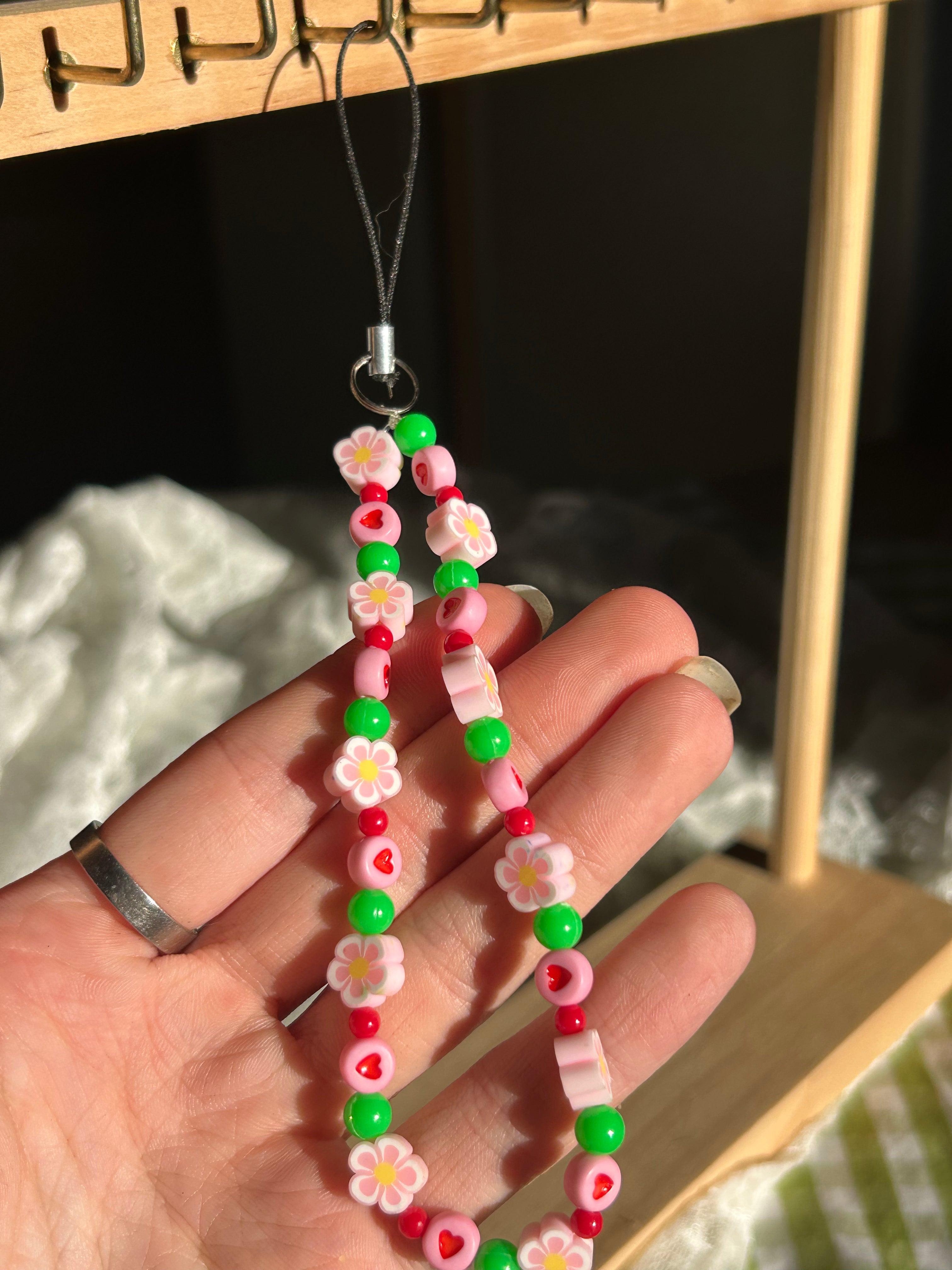 Bijou pour téléphone en perles
