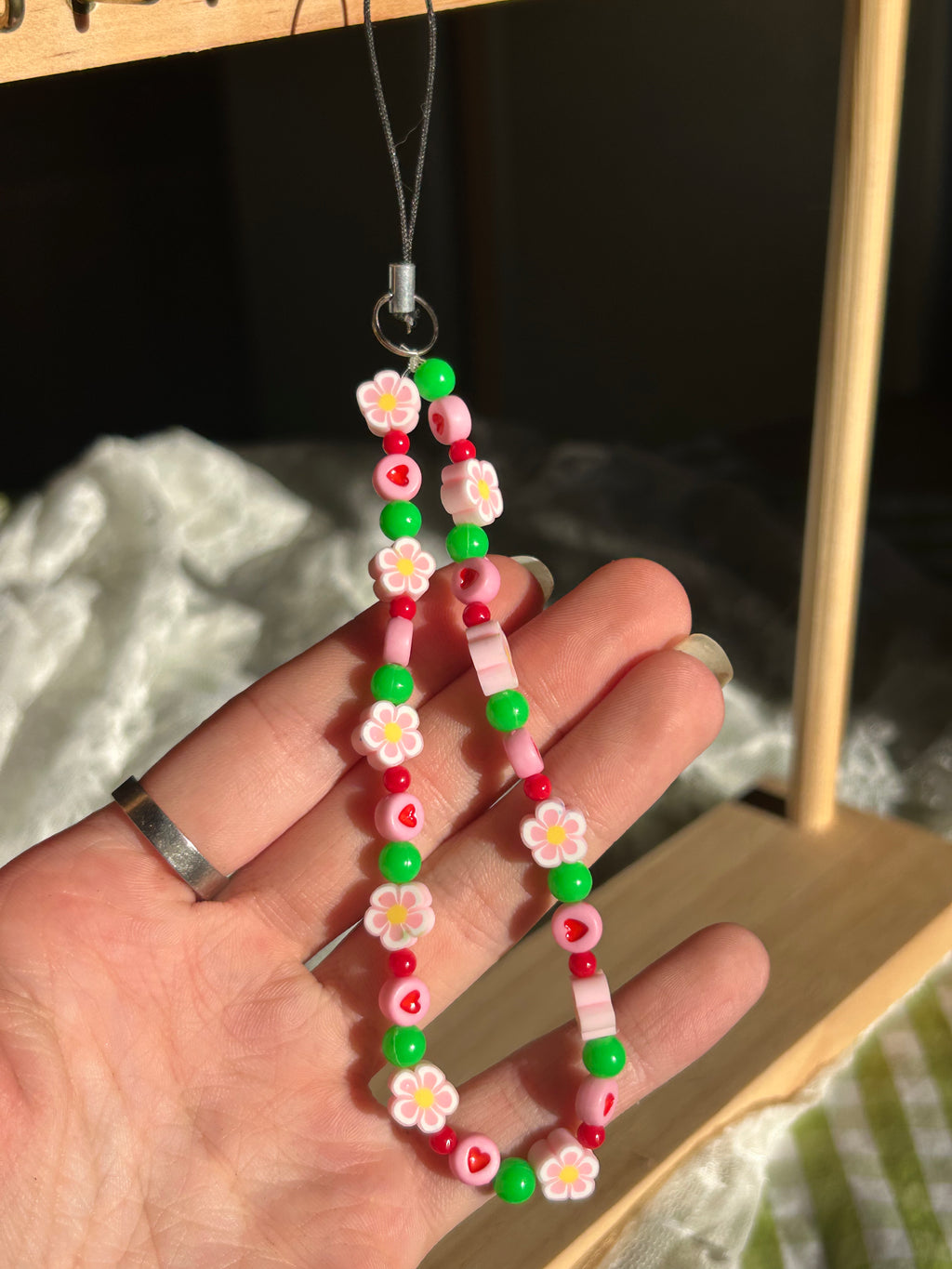 Bijou pour téléphone en perles