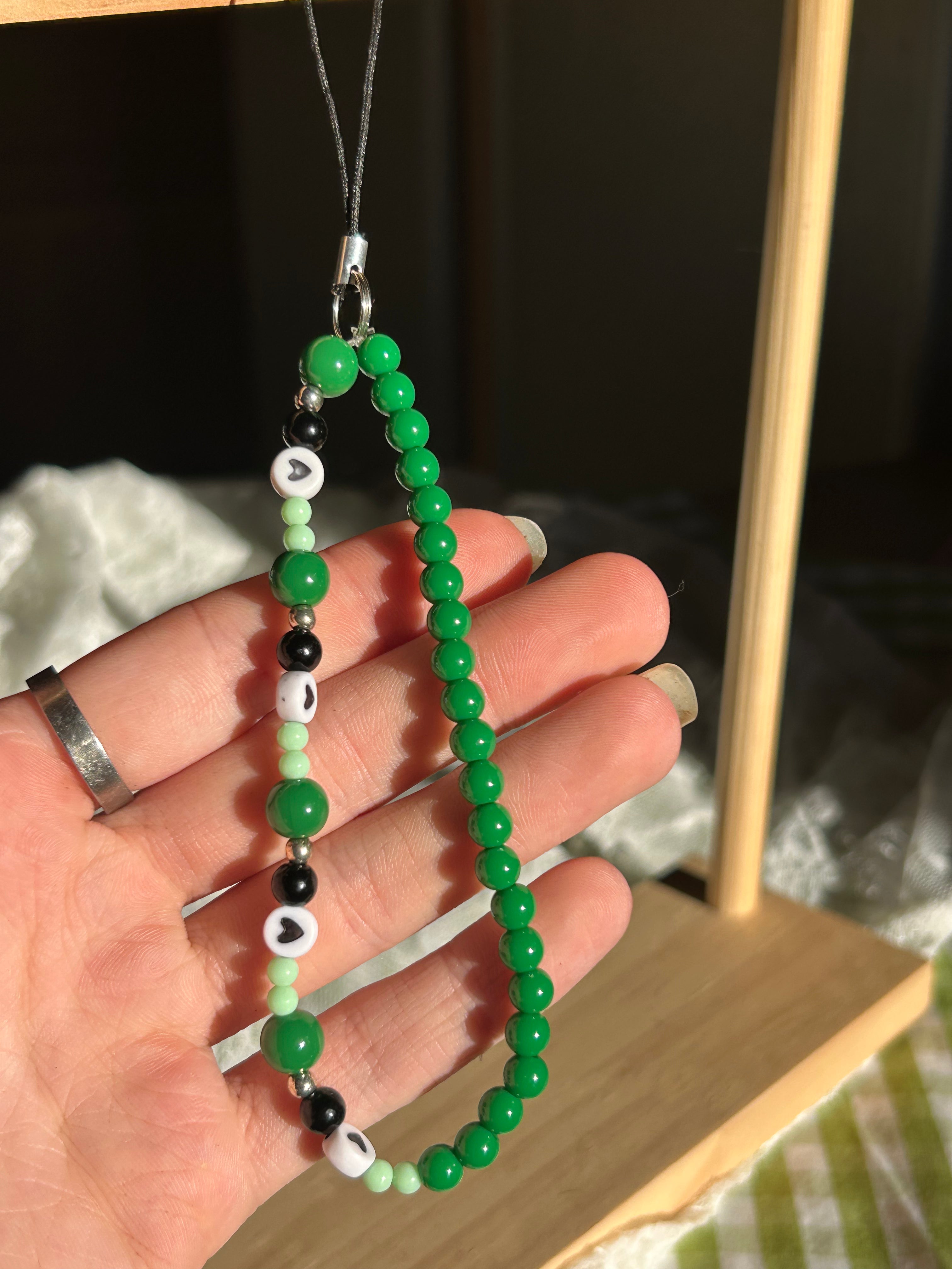 Bijou pour téléphone en perles